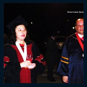 Con la Directora de la Maestria en Gestion y Desarrollo Inmobiliario en mi graduacion en ESAN.